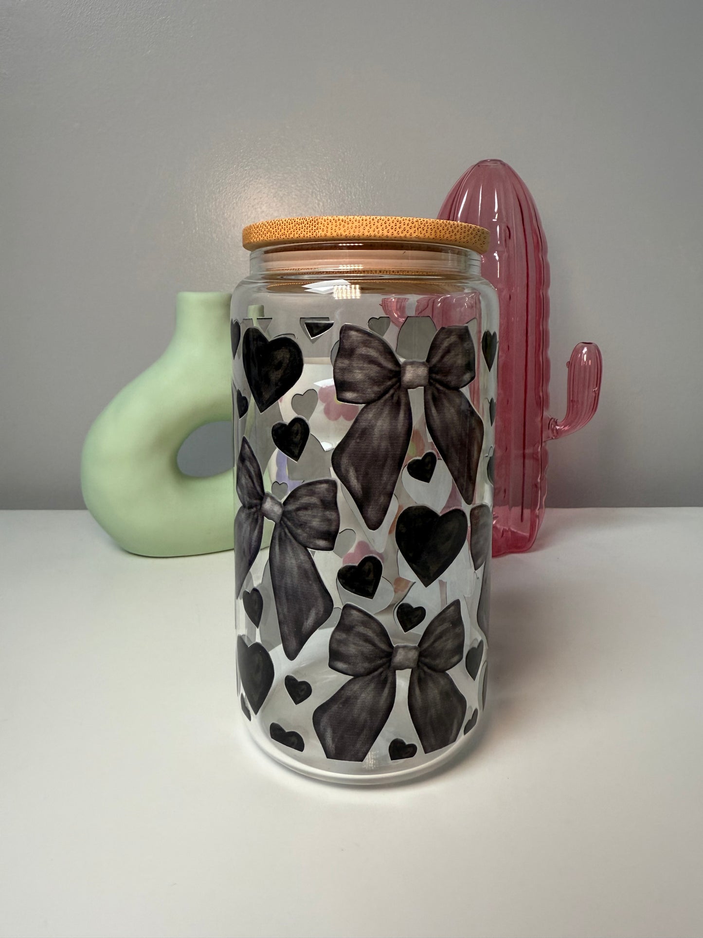Black Bow & Heart Glass Can