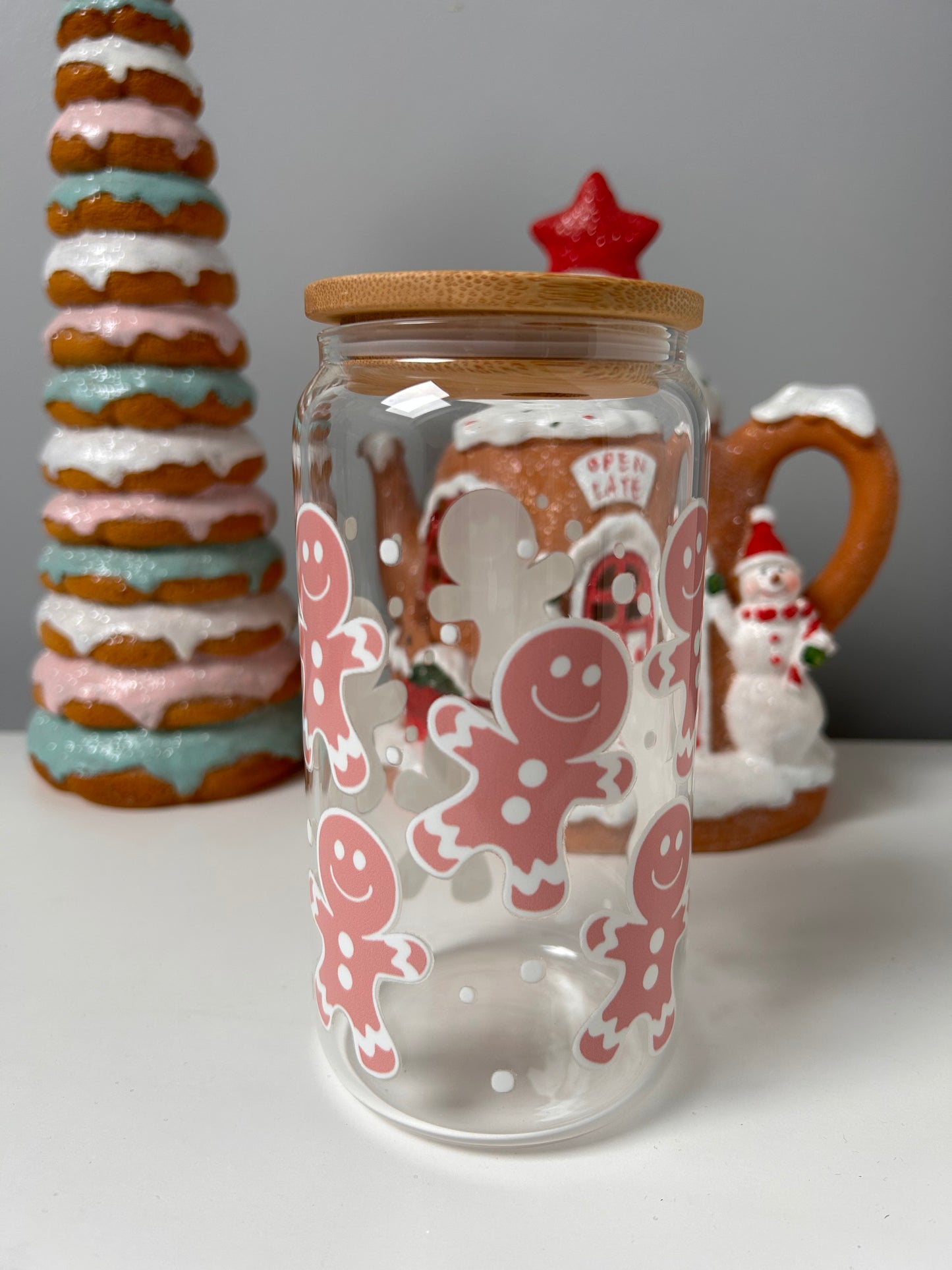 Gingerbread Men Glass Can