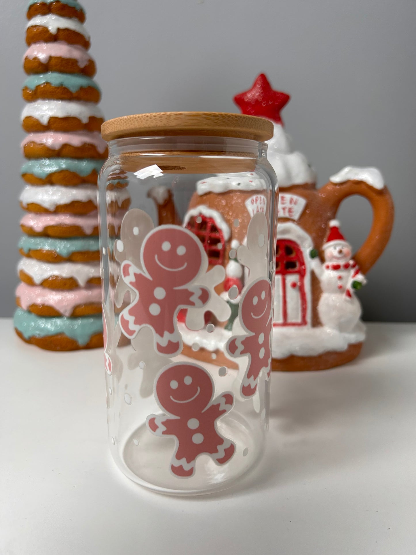 Gingerbread Men Glass Can